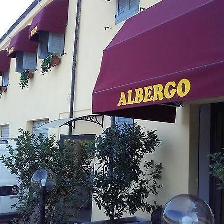 Hotel Ded 1 Checkin A Richiesta Parma Luaran gambar